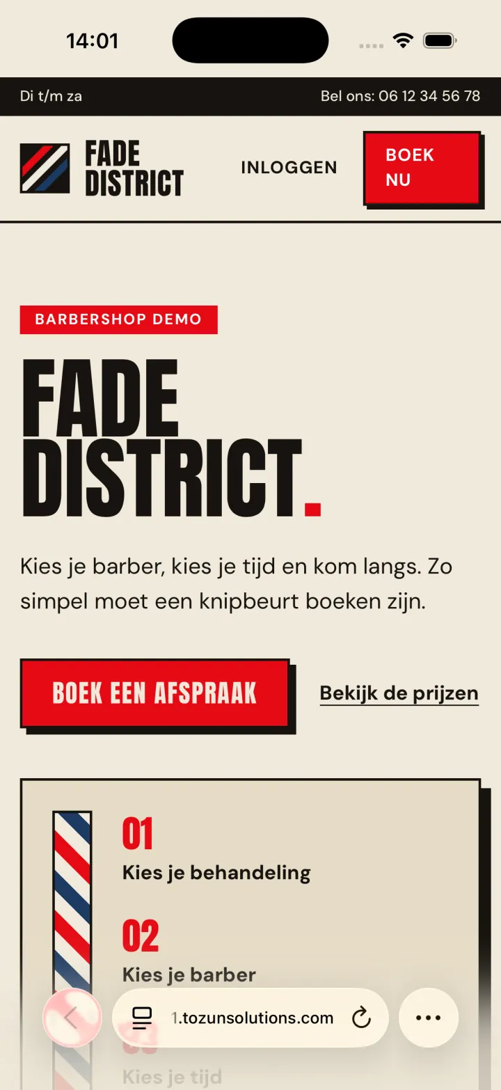 Fade District op mobiel: de homepage met de knop om een afspraak te boeken